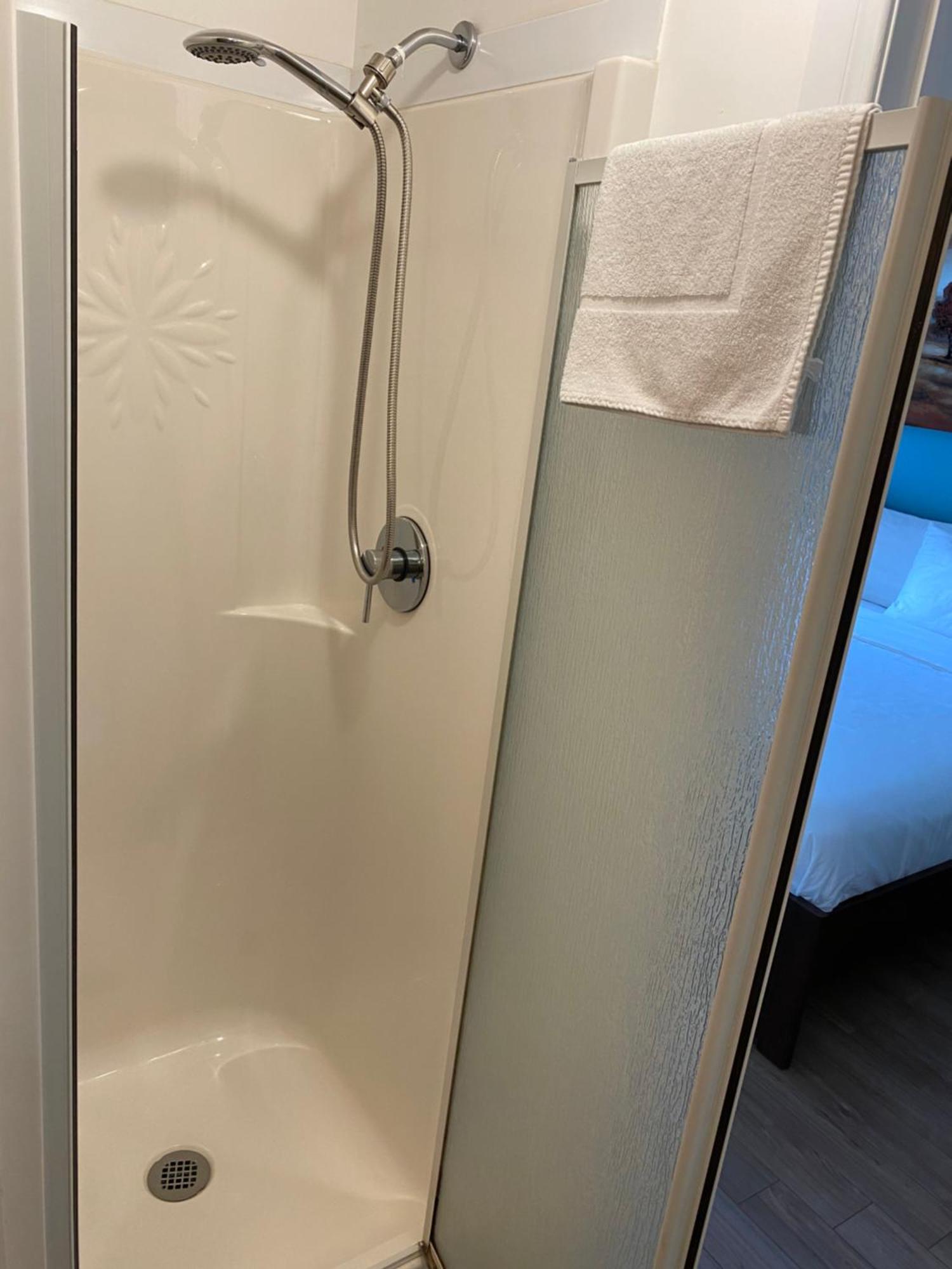 שרברוק Motel Des Cedres מראה חיצוני תמונה
