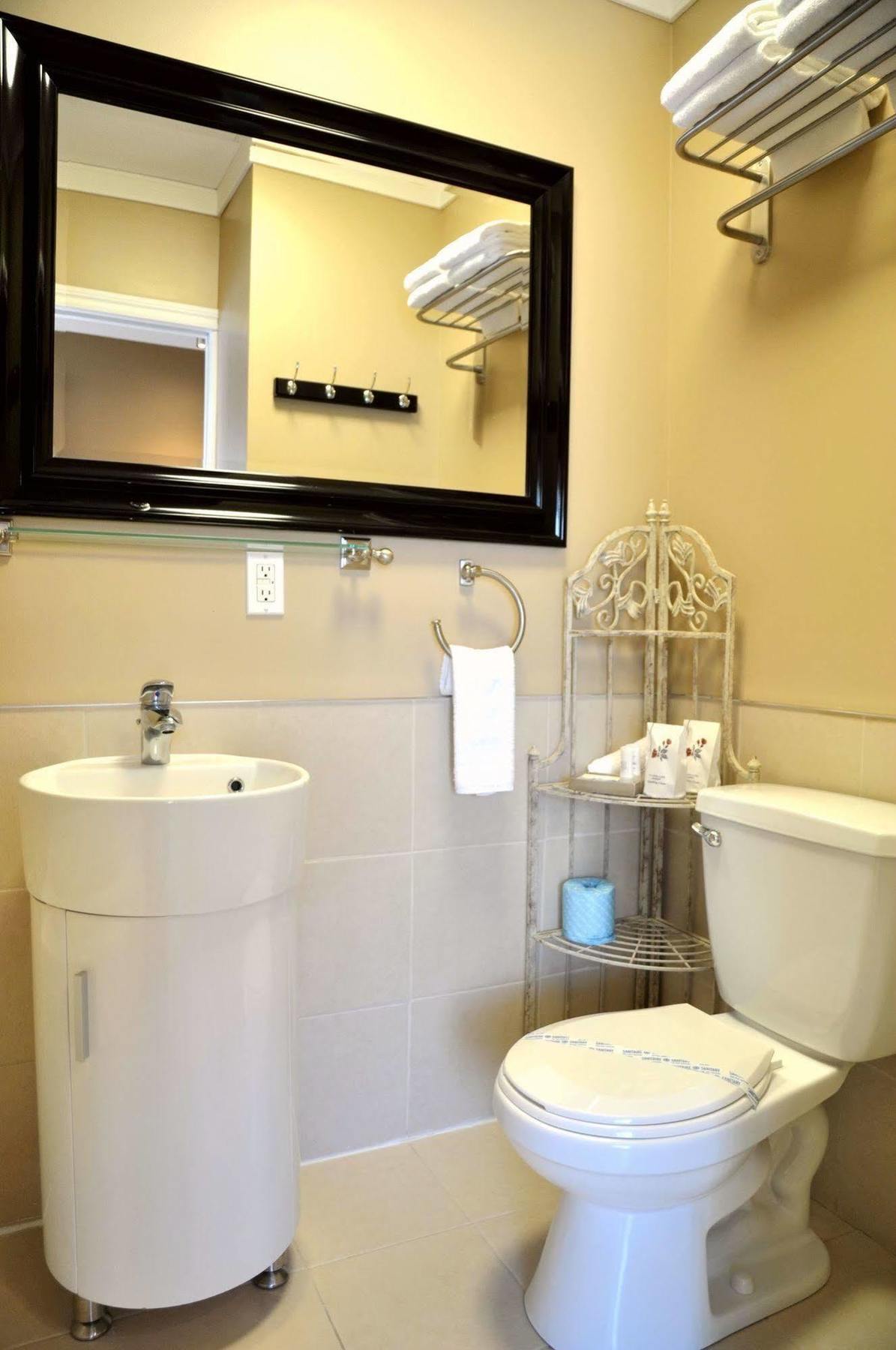 שרברוק Motel Des Cedres מראה חיצוני תמונה